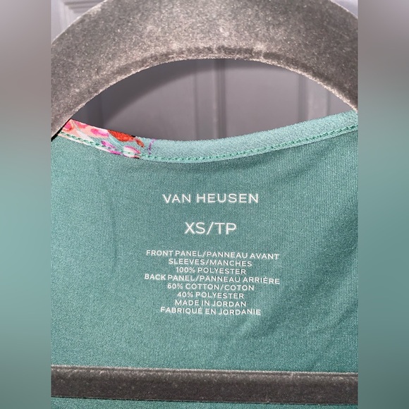Van Heusen Green Floral Top Blouse, Size XS. - Picture 3 of 3